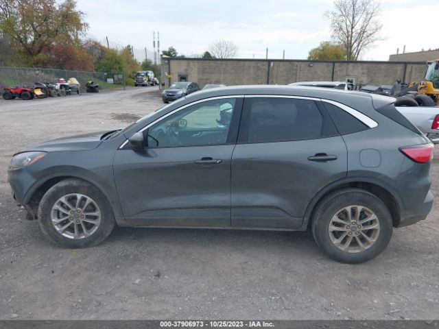 1FMCU9G68LUA65400 Ford ESCAPE SE