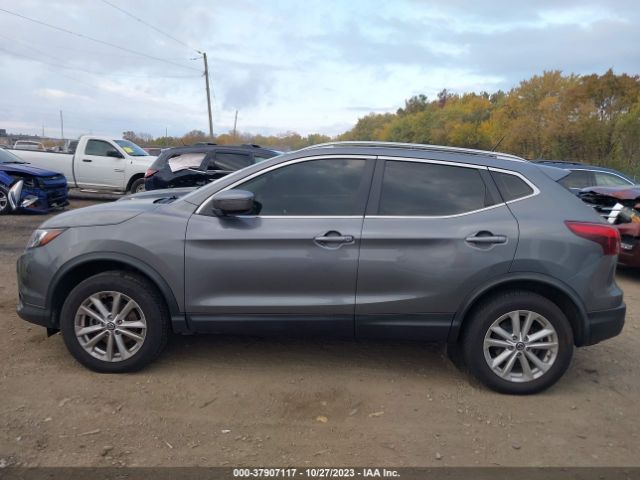 JN1BJ1CR7KW343820 Nissan Rogue Sport Sv