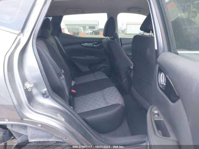 JN1BJ1CR7KW343820 Nissan Rogue Sport Sv