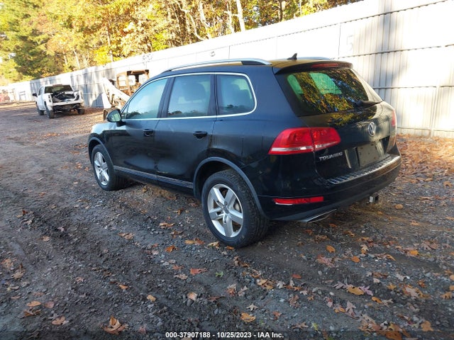 WVGEP9BPXED012894 Volkswagen Touareg Lux
