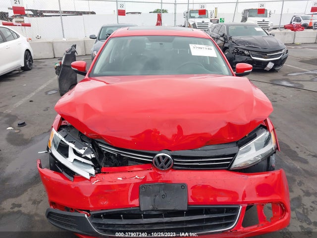 2013 VOLKSWAGEN JETTA SEDAN SE W/CONVENIENCE/SUNROOF VIN: 3VWDP7AJ4DM380019