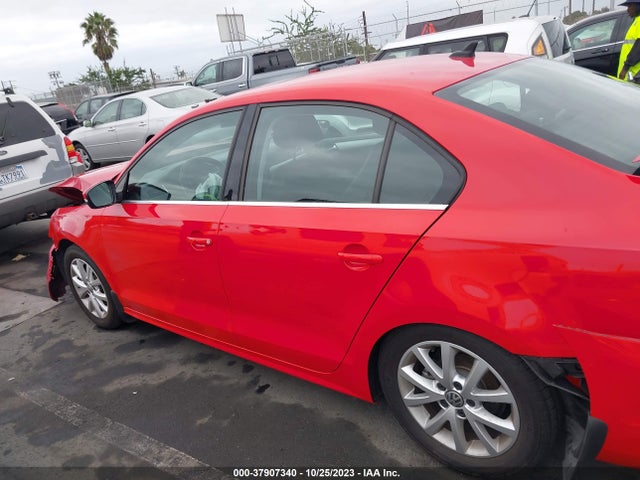 2013 VOLKSWAGEN JETTA SEDAN SE W/CONVENIENCE/SUNROOF VIN: 3VWDP7AJ4DM380019