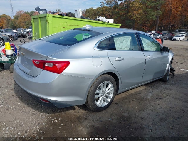 Chevrolet MALIBU LT 2018 1G1ZD5ST4JF134517 Image 4