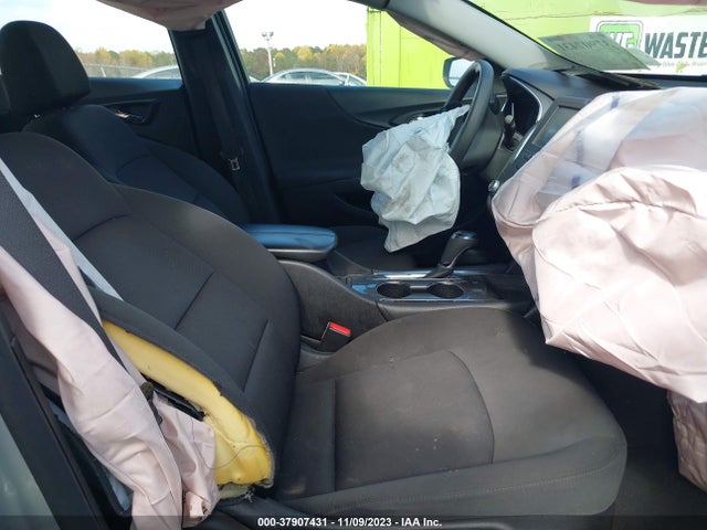 Chevrolet MALIBU LT 2018 1G1ZD5ST4JF134517 Image 5