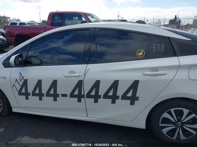 Toyota Prius Prime Premium 2019 JTDKARFP4K3110758 Image 15