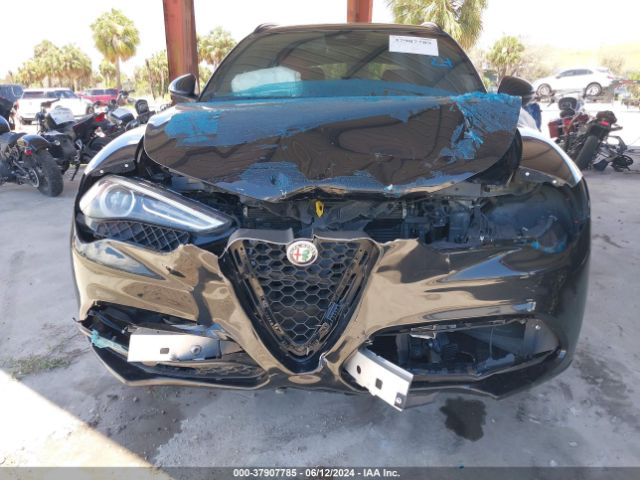ZASFAKNN3J7B76743 Alfa Romeo Stelvio Ti Sport Awd