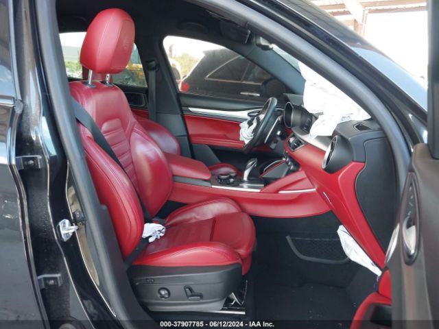 ZASFAKNN3J7B76743 Alfa Romeo Stelvio Ti Sport Awd