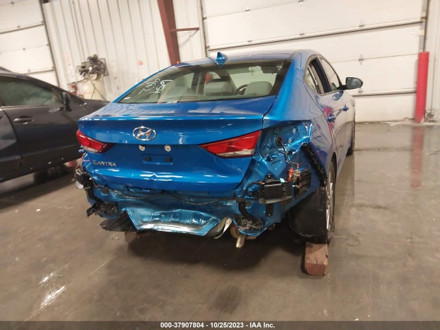 2018 HYUNDAI ELANTRA SEL VIN: KMHD84LF2JU648334