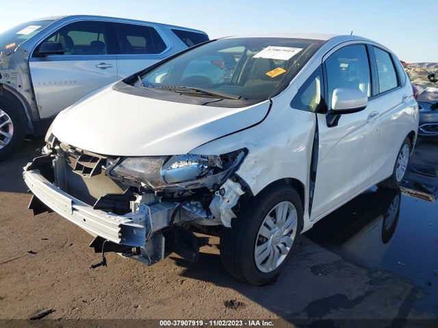 Honda FIT LX 2017 JHMGK5H51HS020116 Image 2