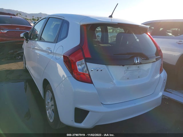 Honda FIT LX 2017 JHMGK5H51HS020116 Image 3
