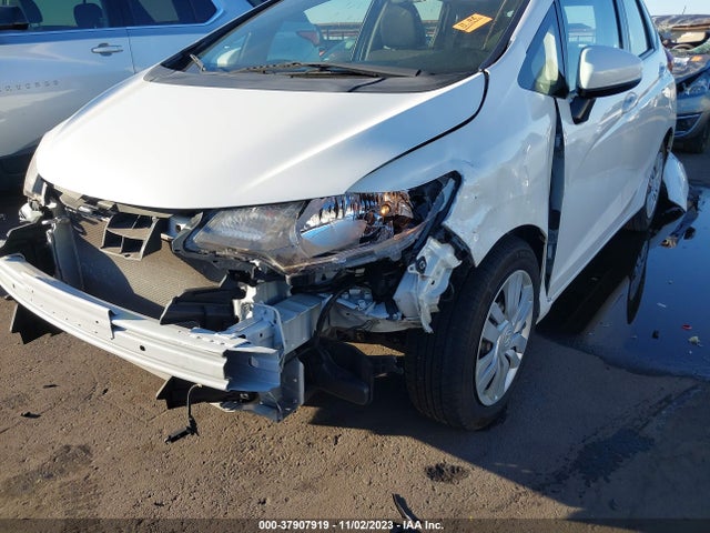 Honda FIT LX 2017 JHMGK5H51HS020116 Image 6