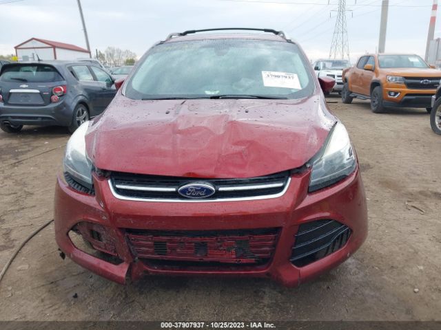1FMCU0J99EUA20791 Ford Escape Titanium