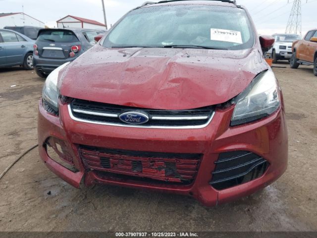 1FMCU0J99EUA20791 Ford Escape Titanium