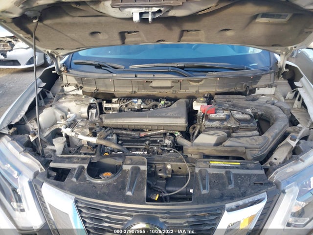 2018 NISSAN ROGUE SV VIN: 5N1AT2MT1JC701038