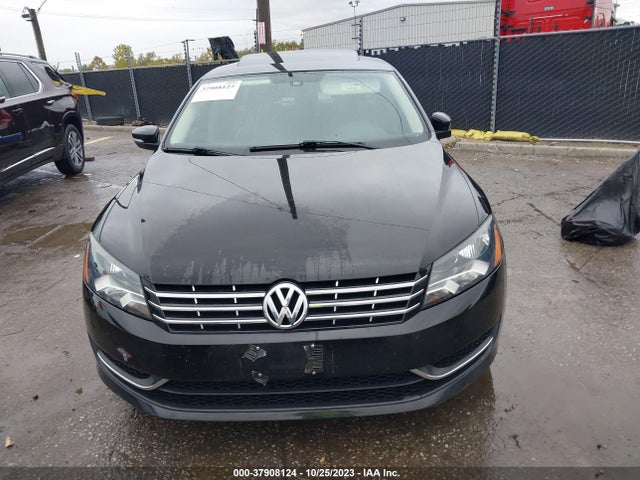 1VWBV7A36FC084860 Volkswagen Passat 2.0l Tdi Se W/sunroof