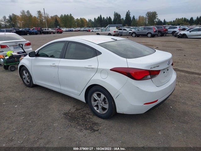 Hyundai ELANTRA SE 2015 5NPDH4AE7FH562744 Image 3