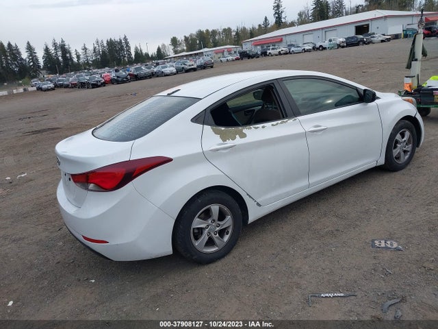 Hyundai ELANTRA SE 2015 5NPDH4AE7FH562744 Image 4