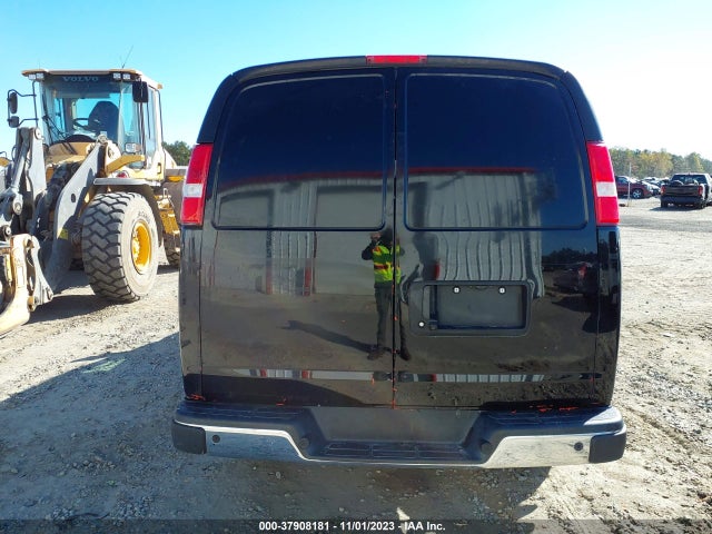 Chevrolet EXPRESS CARGO VAN 2019 1GCWGAFP8K1228292 Image 16