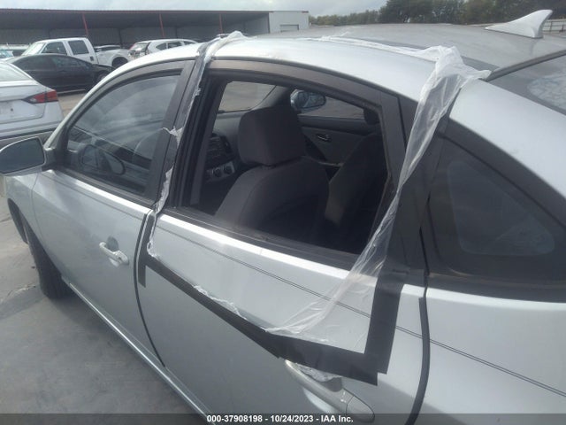 2010 HYUNDAI ELANTRA GLS VIN: KMHDU4AD3AU167196