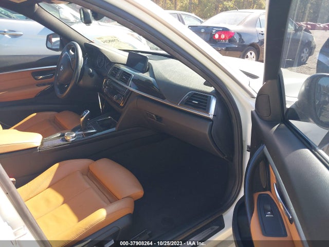 BMW 330i Xdrive 2018 WBA8D9G59JNU70655 Image 5