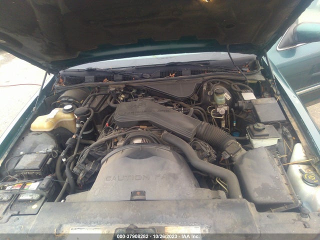 1995 FORD CROWN VICTORIA LX VIN: 2FALP74W0SX111643
