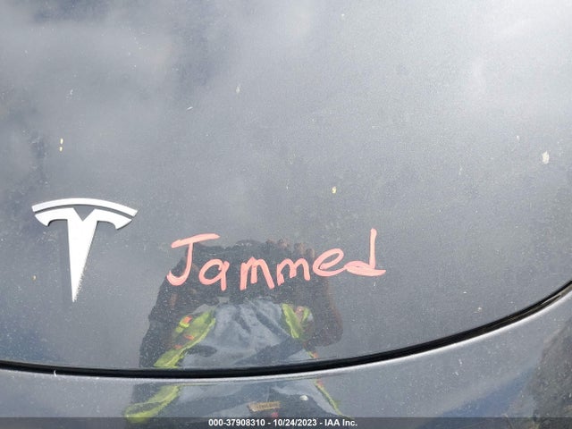 Tesla Model 3 Long Range 2018 5YJ3E1EB2JF119217 Image 10