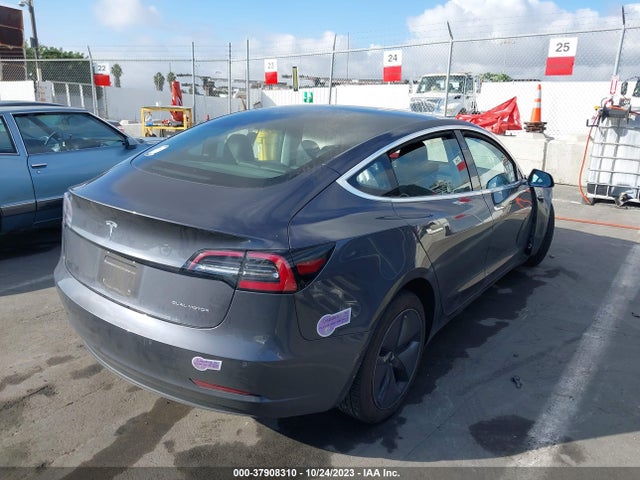 Tesla Model 3 Long Range 2018 5YJ3E1EB2JF119217 Image 4