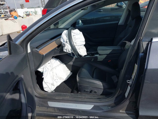 Tesla Model 3 Long Range 2018 5YJ3E1EB2JF119217 Image 5