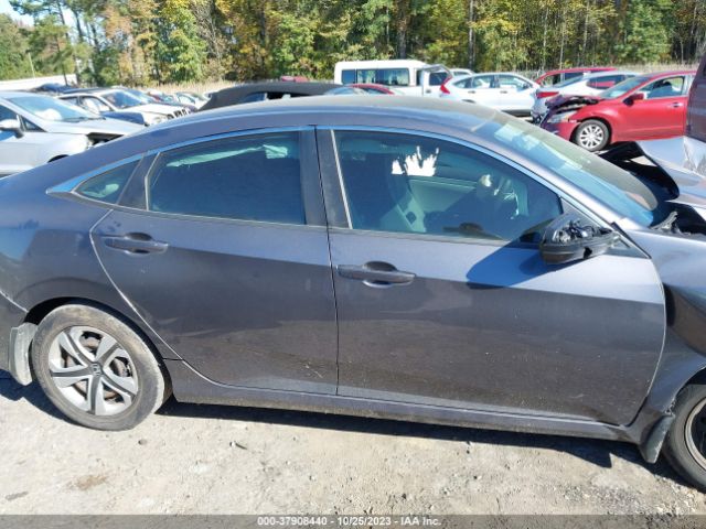 2HGFC2F55JH517924 Honda Civic Sedan Lx