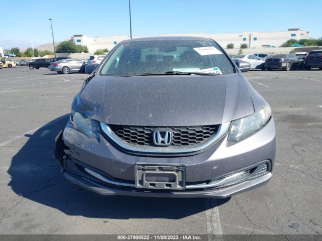 19XFB2F55FE247081 Honda Civic Sedan Lx