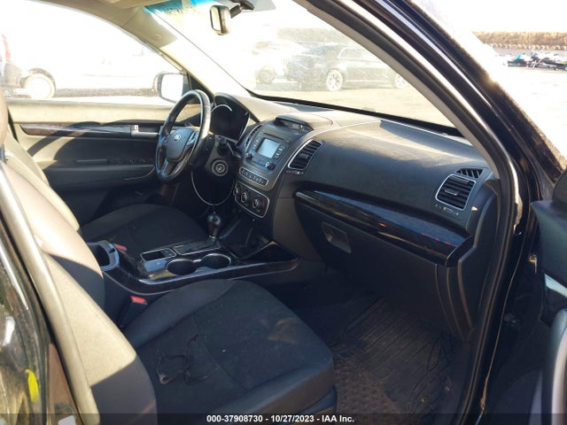KIA SORENTO LX 2015 5XYKT4A64FG582360 Image 5