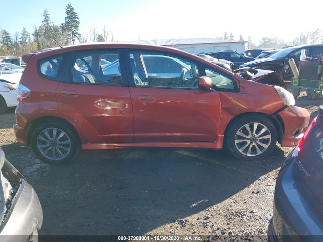 2012 HONDA FIT SPORT VIN: JHMGE8H53CC004477