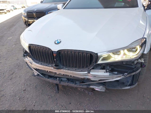WBA7F0C34HGM21660 BMW 750i