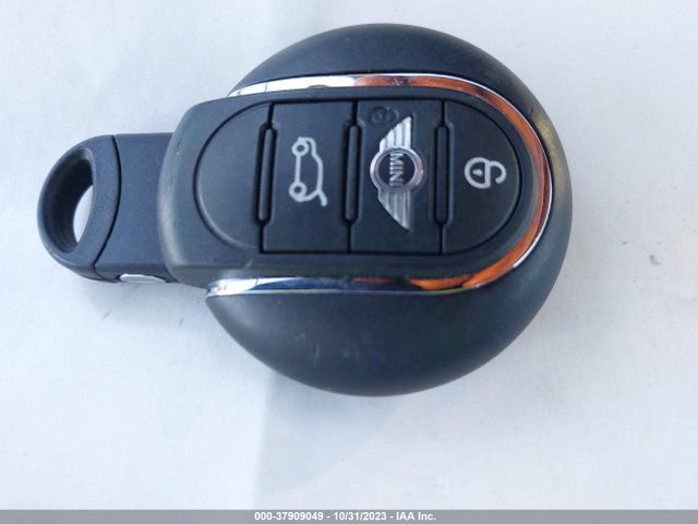 2017 MINI COUNTRYMAN WMZYS7C34H3E06498 Photo 10