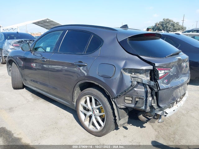 ZASPAKAN6K7C30211 Alfa Romeo Stelvio Sport