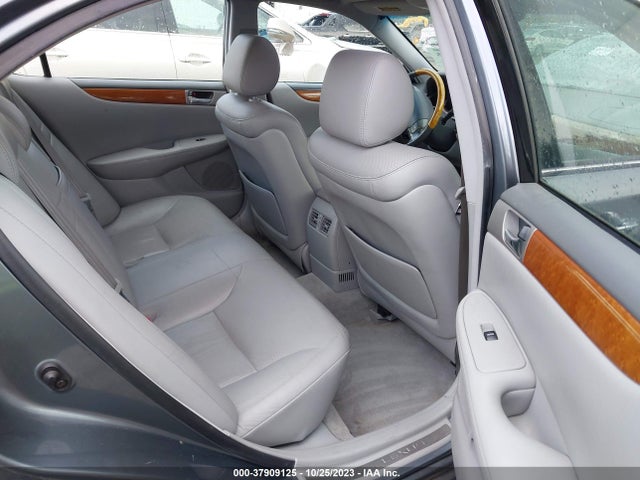 2005 LEXUS ES 330 VIN: JTHBA30G955110946