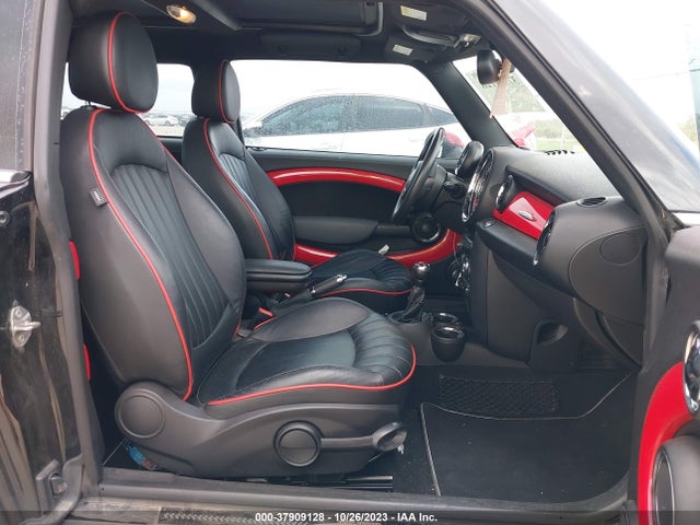 2012 MINI COOPER CLUBMAN WMWZG9C52CTZ80121 Photo 4
