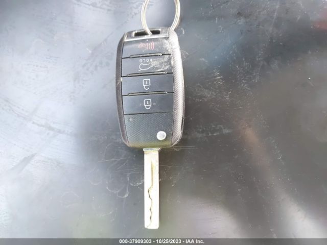 5XYPG4A50HG208347 KIA Sorento Lx V6