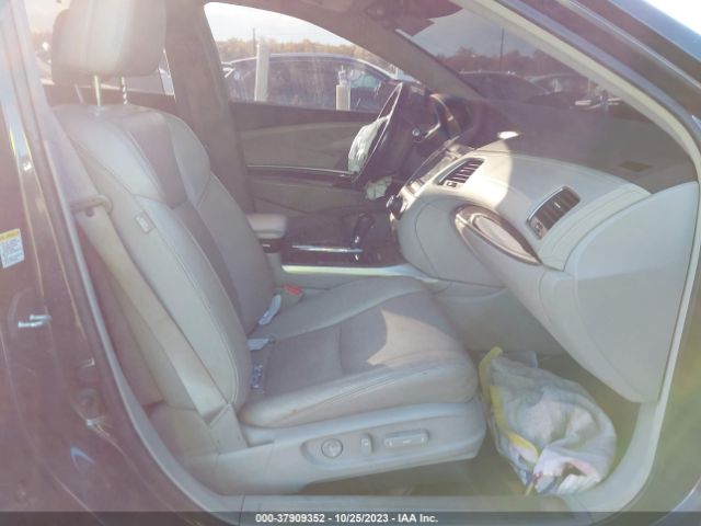 JH4KC1F95EC007087 Acura RLX