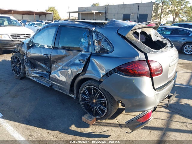 2013 PORSCHE CAYENNE WP1AD2A20DLA70122 Photo 2