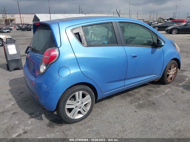 Chevrolet SPARK LS 2015 KL8CA6S99FC717313 Image 4