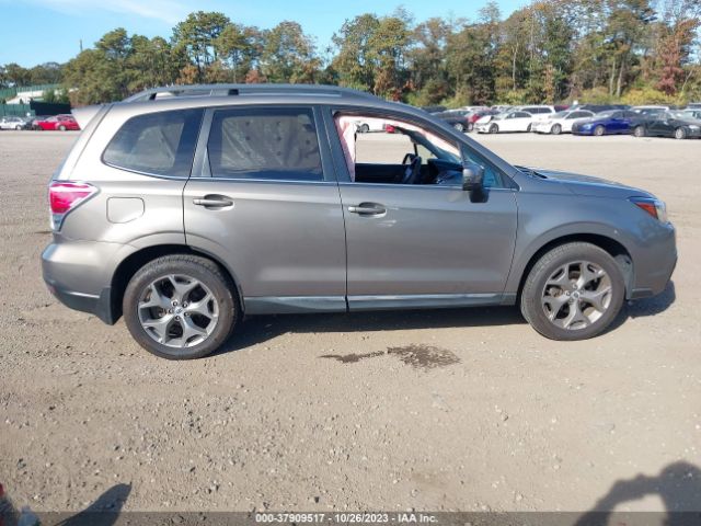 JF2SJAWC5JH575633 Subaru Forester Touring