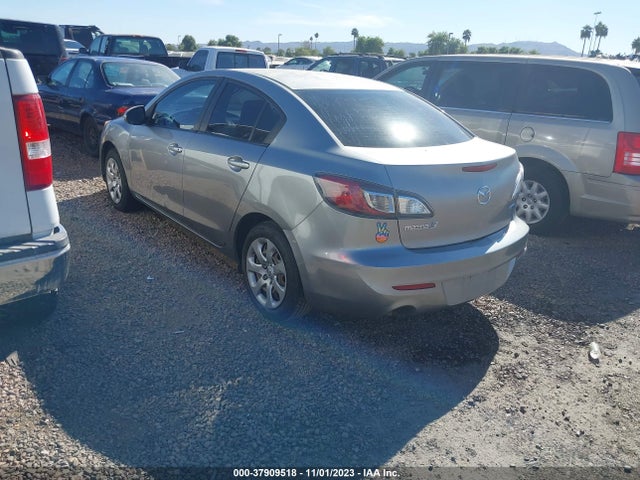 2013 MAZDA MAZDA3 I SPORT VIN: JM1BL1UP5D1853233