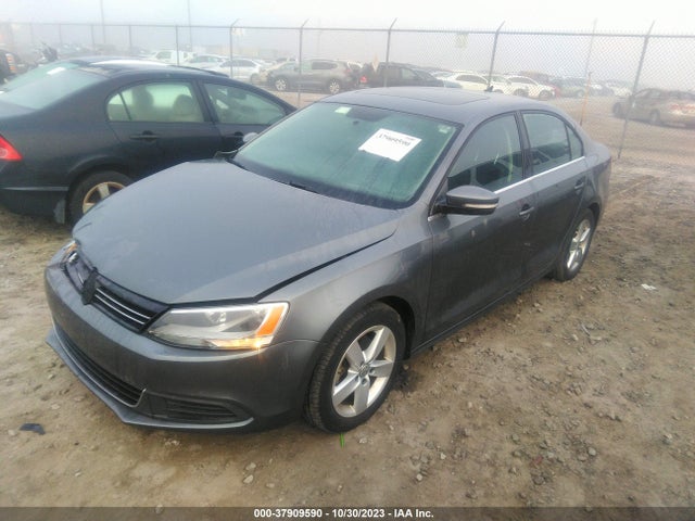 3VWLL7AJ6EM421579 Volkswagen Jetta Sedan Tdi W/premium