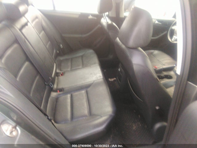 3VWLL7AJ6EM421579 Volkswagen Jetta Sedan Tdi W/premium