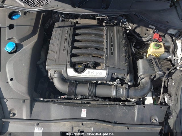 2018 PORSCHE CAYENNE WP1AA2A27JKA06329 Photo 9