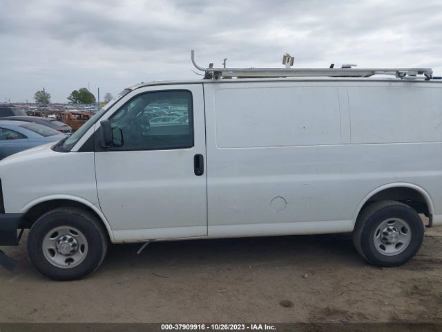 Chevrolet EXPRESS CARGO VAN 2017 1GCWGAFF2H1116829 Image 14