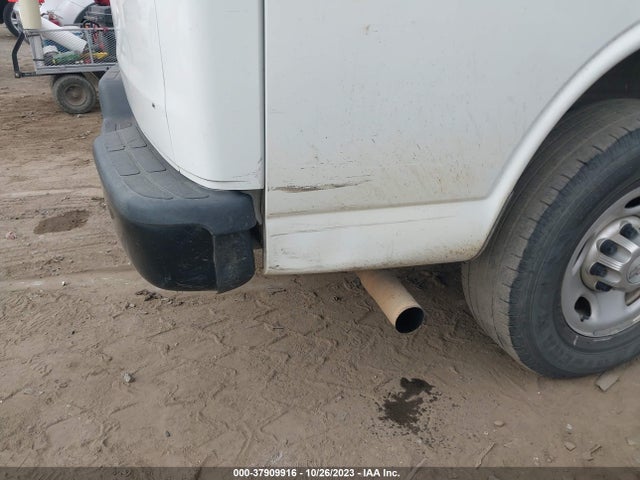 Chevrolet EXPRESS CARGO VAN 2017 1GCWGAFF2H1116829 Image 6