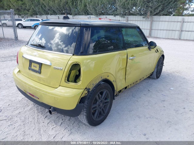 2011 MINI COOPER HARDTOP WMWSU3C5XBTX95921 Photo 3