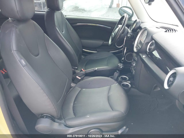 2011 MINI COOPER HARDTOP WMWSU3C5XBTX95921 Photo 4